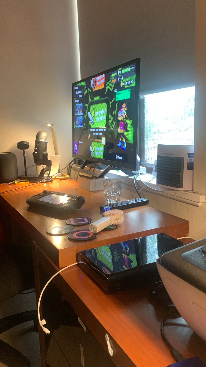 I’ve pulled out the Wii U from storage to play a couple last rounds of splatoon and Mariokart online before the online shutdown on the 8th. There are other services out there for online on Wii U, but I’m marking the occasion to revisit the old HD Nintendo beast.