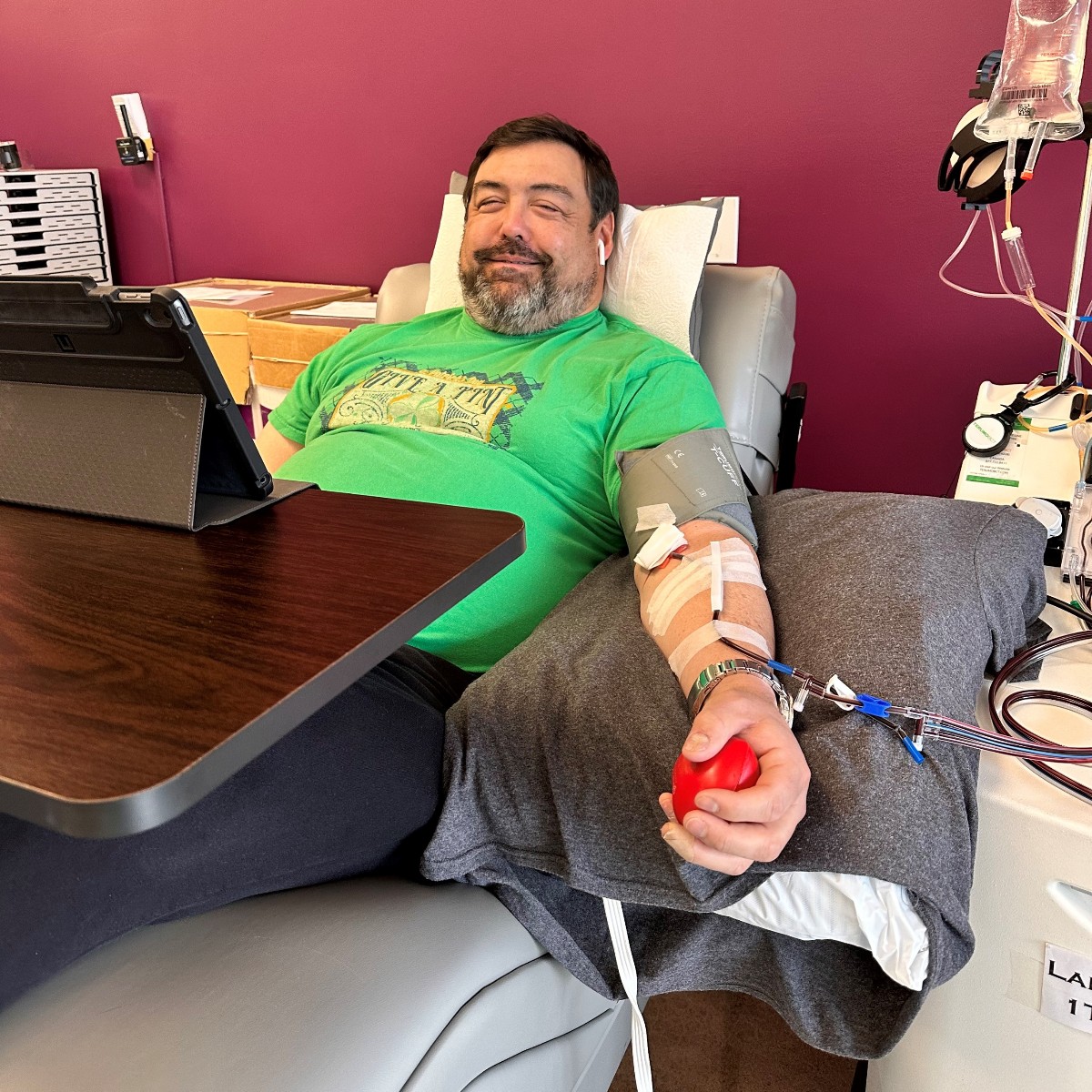 'It just feels nice to help.” Kevin knows platelet donation is a great way to ensure cancer patients have the necessary treatment. He also enjoys using his time in the donation chair to catch up on a good show or movie! Sign-up: vitalant.org