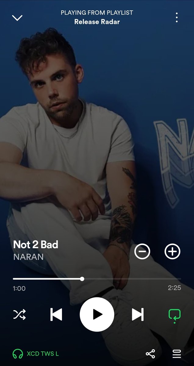 -ˏˋ⋆ holly 🍉 (inactive) tweet media