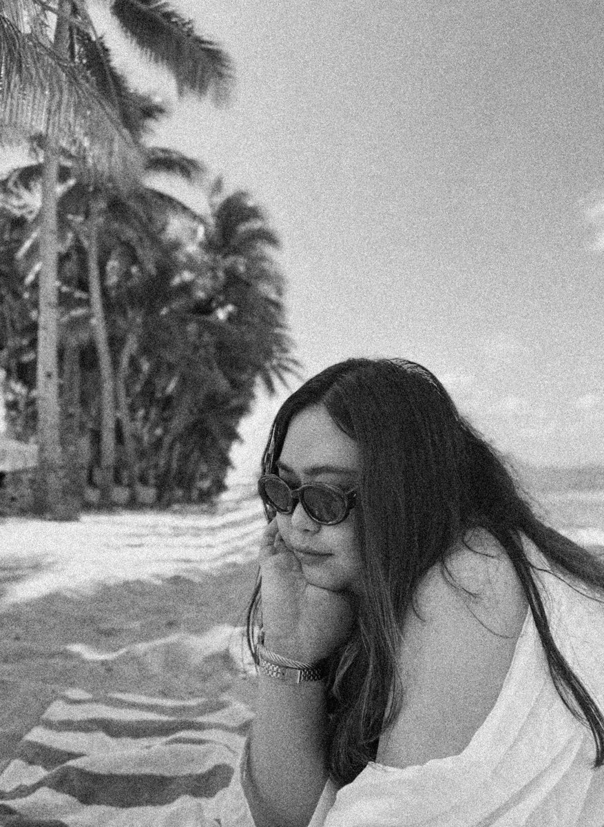 inaabesamis's tweet photo. summer szn ☀️ https://t.co/cdtDAKWHH4