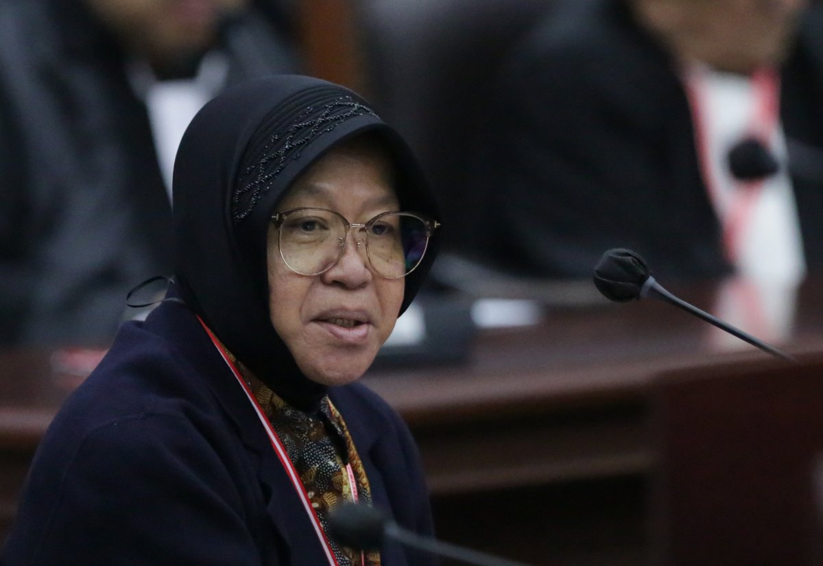 tempodotco's tweet photo. 🚨News Update: 4 Menteri Jokowi Datang ke MK🏛️

✅Menko PMK, Muhadjir Effendy
✅Menko Perekonomian, Airlangga Hartarto
✅Menteri Keuangan, Sri Mulyani Indrawati
✅Menteri Sosial, Tri Rismaharini

#Tempodotco #SidangSengketaPilpres
