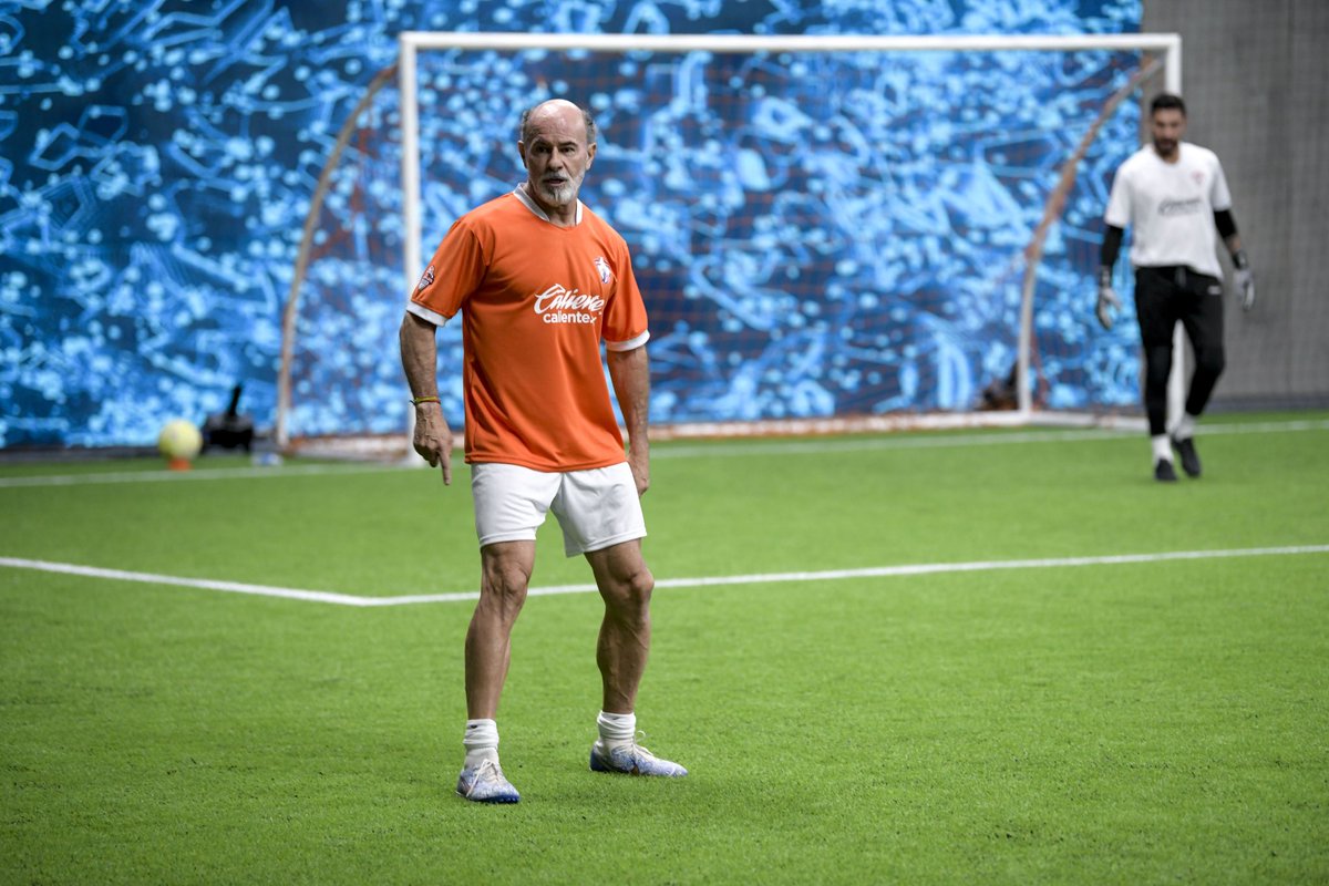 Roberto Ruiz Esparza tweet media