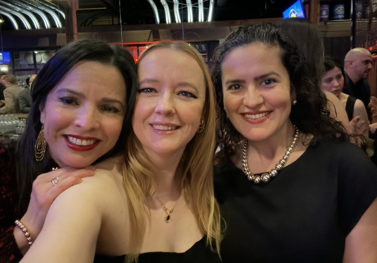 Oh what a night! 🎬 at the Red Rug Affair 💃 in #calgaryalberta 

Thank you Syndicate Films for a magical evening 🥳

 #redrugaffair #yyc #yycevents #calgary #calgaryevents #calgaryfilm #yycfilm #yycactors #calgaryactors #alberta #albertafilm #canada #canadianfilm #canadianactors