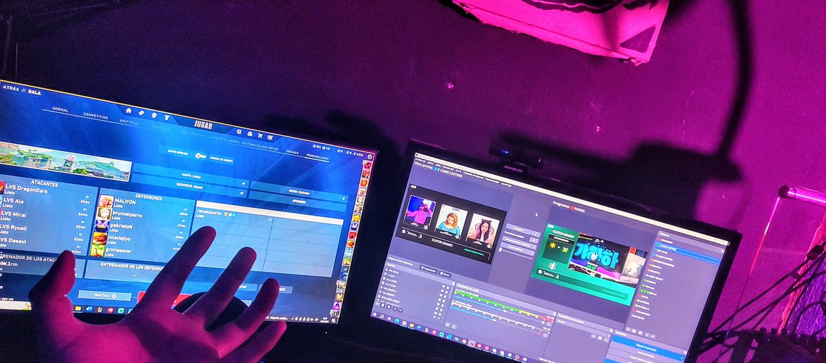 Noche de Play offs en la <a href="/Anomaly_Arena/">Anomaly Esports Arena #LeyendasXZEAL👾</a> 🔥
Con:
🎙️ <a href="/_MaferVera/">Mafer Vera #VCTGameChangers🍓✨️</a>
🎙️ <a href="/RommyPandatomic/">Rommy “Lux” Pandatastica 🐼✨</a>

@LovestareSport vs <a href="/RanchoCord/">Gente de Rancho</a> 

Hoy andamos como host y producción 🎙️📽️