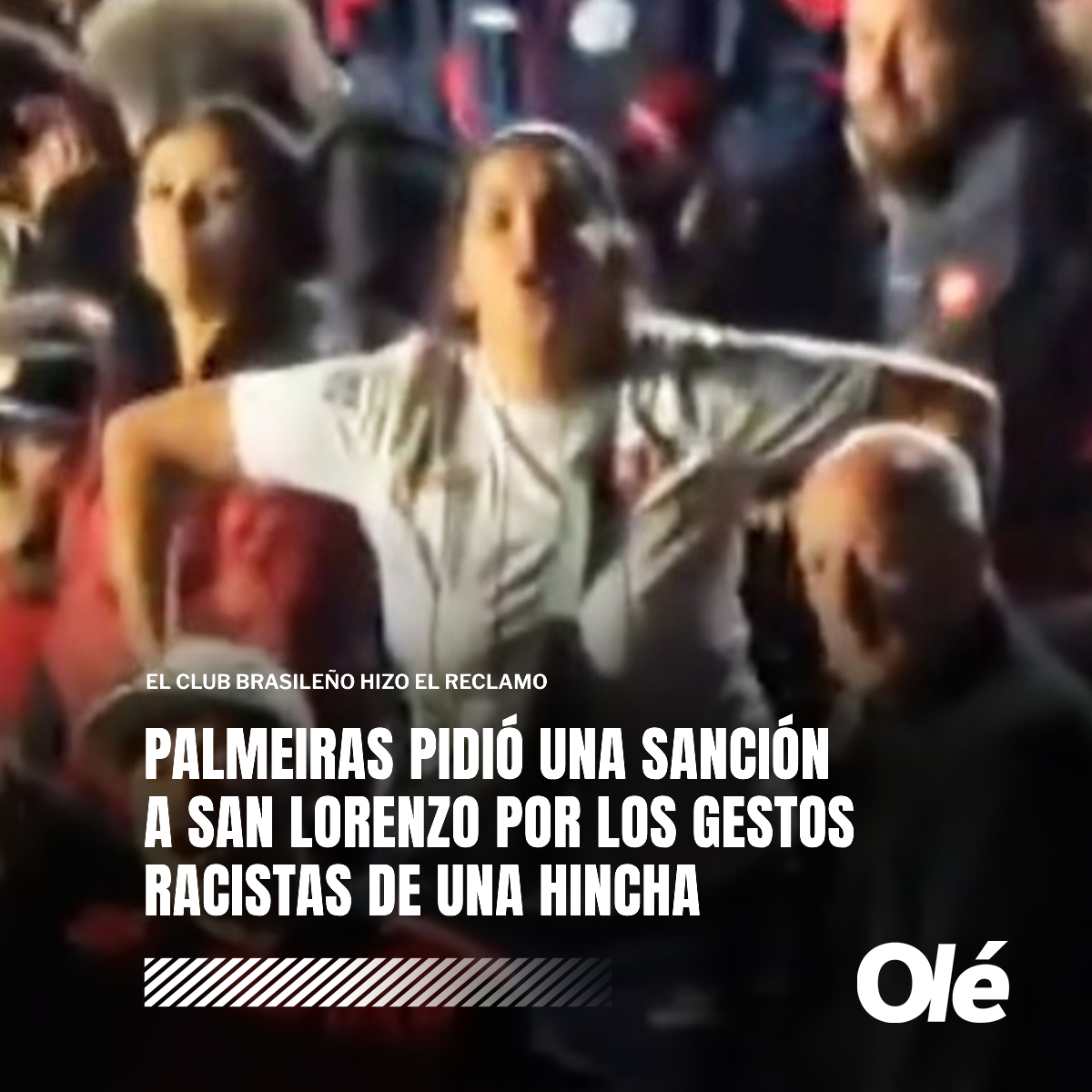 DiarioOle's tweet photo. 🇧🇷 Palmeiras preparó una presentación en la Conmebol para pedir una sanción contra San Lorenzo por la actitud racista de una hincha
🔎 La joven imitó el gesto corporal del mono ante los torcedores del Verdao
El detalle y la sanción a la que se expone el club
👉 https://t.co/1bXDZlG0X4