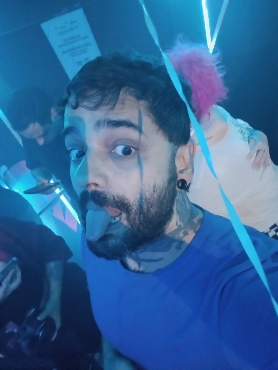 dinossauros na revolução francesa tweet media