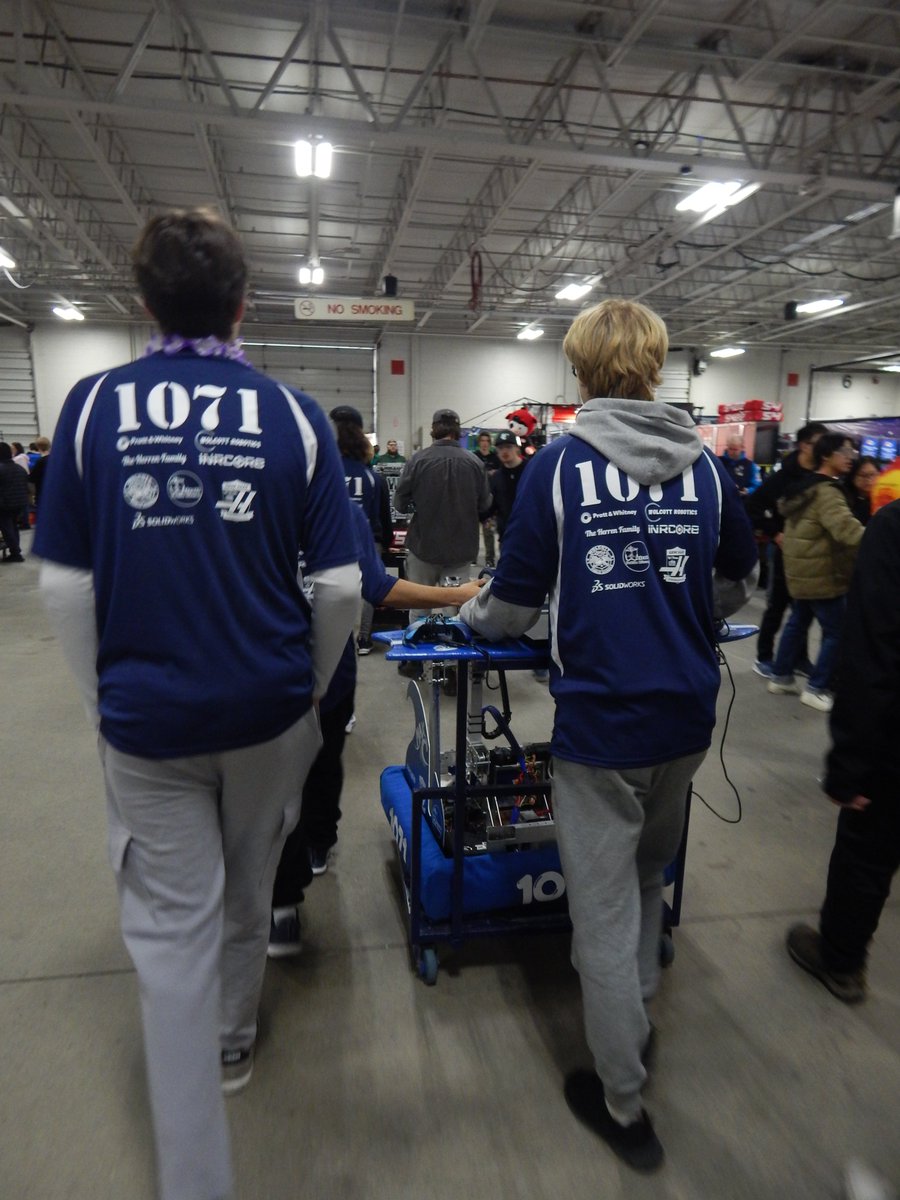 What a great Day 1 at the <a href="/NEFIRST/">NE FIRST</a> District Championship! We'll see you tomorrow and Saturday at the Big E or streaming at the link in our bio.

#LetsMakeStuff #NEFIRST_DCMP #WeAreNE #morethanrobots #FIRSTINSHOW #NEFIRSTnews #MakeitLoudNE2024 #YouInspireMe #CRESCENDO