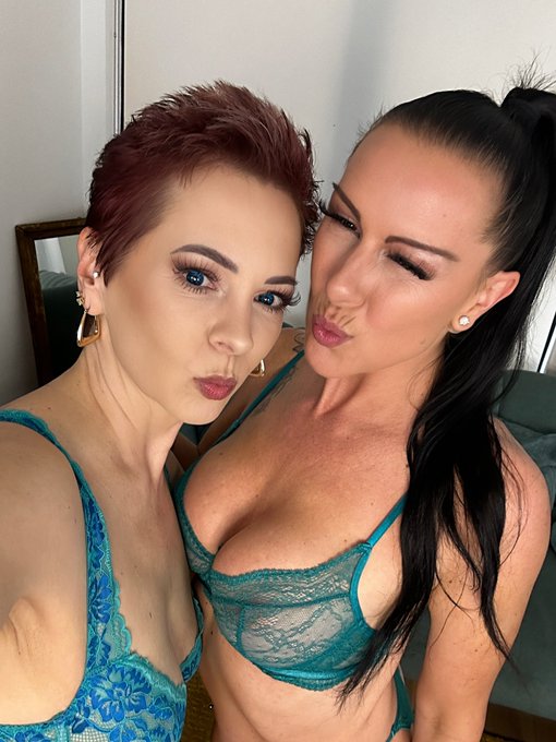 And the reveal is an amazing day shooting with the iconic @texas_patti!! ⭐️ Thank you so much for working