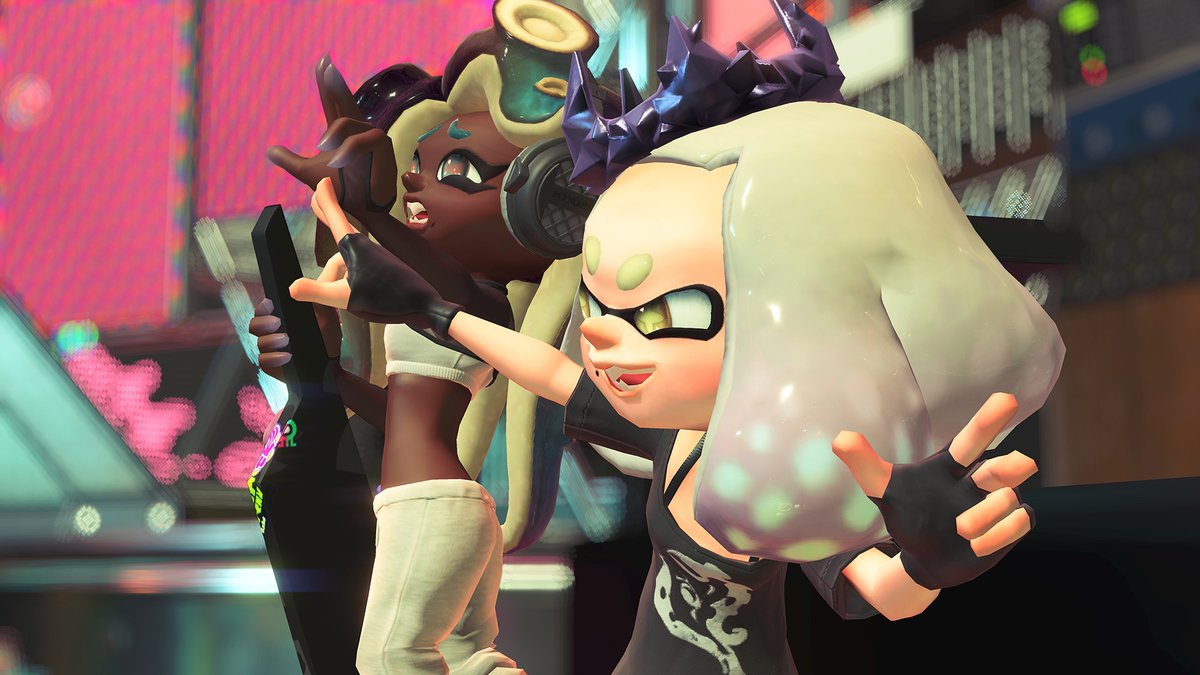 SplatoonJP's tweet photo. 「Spring Fest」の期間中は、テンタクルズも特別な衣装で登場だ。
テンタクルズらしいスタイリッシュな装いで、ハイカラスクエアのボルテージを上げていくぞ。
『スプラトゥーン3 エキスパンション・パス』をお持ちの方は、ハイカラシティやハイカラスクエアにもぜひ足を運んでいただきたい。 https://t.co/QreX2JH9tC