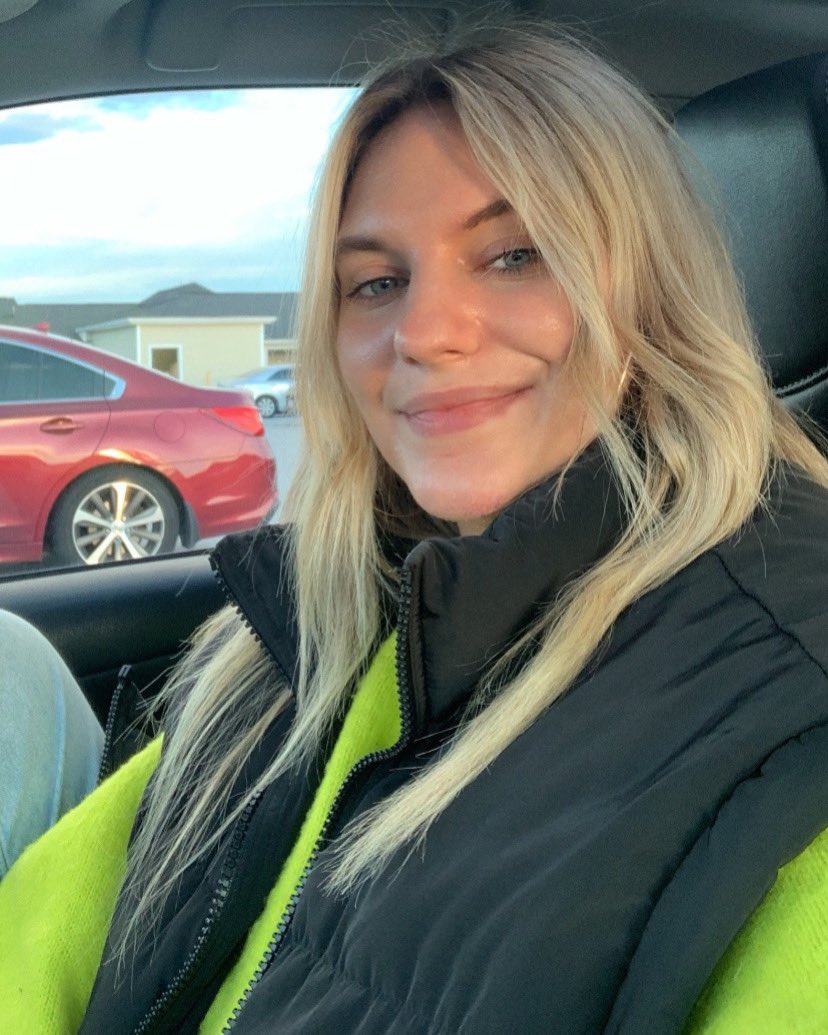 Anna Lulis tweet media