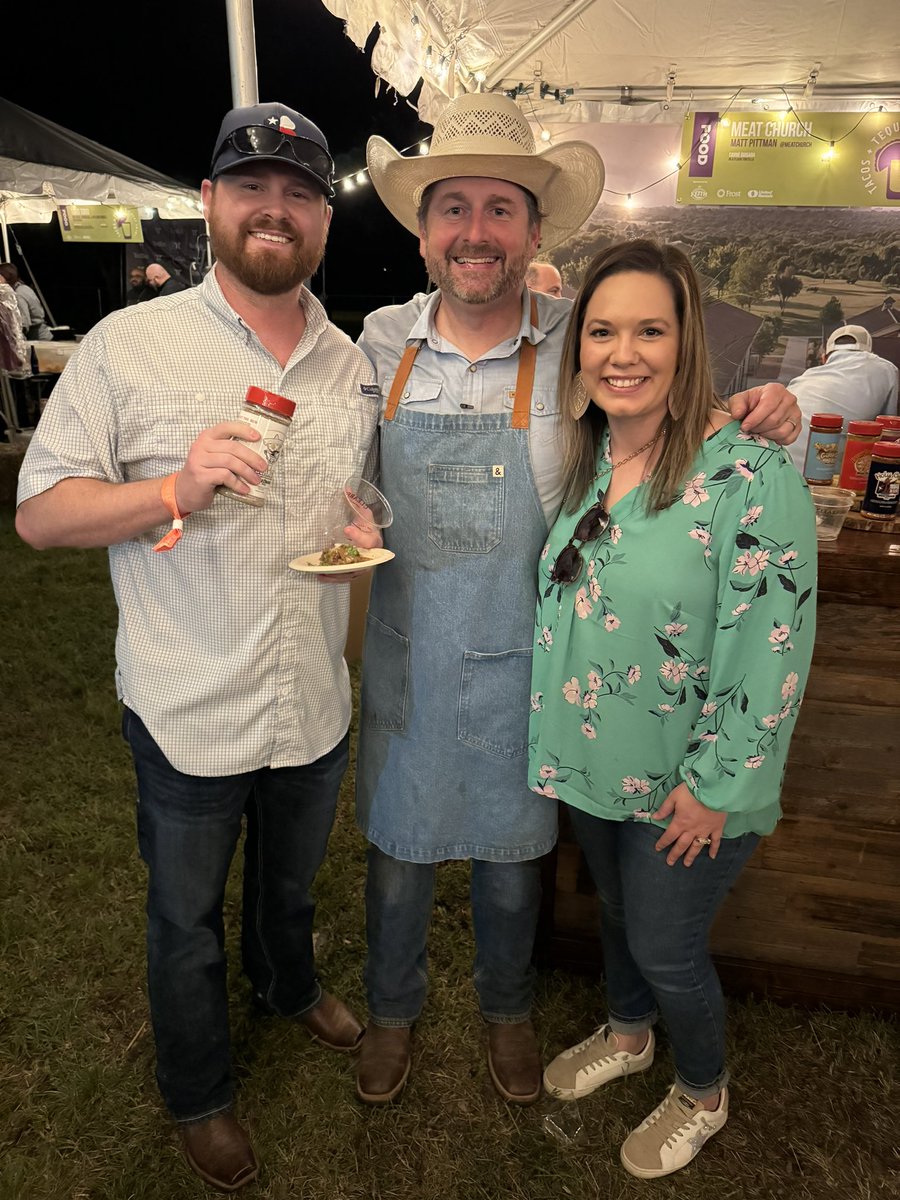 HooperCPA's tweet photo. Hey @rjchoppy where you at? Got you some blanco seasoning at #ftworthfoodandwinefestival
@BobbyBeltTX @1053SS https://t.co/7dRw9TLRJE