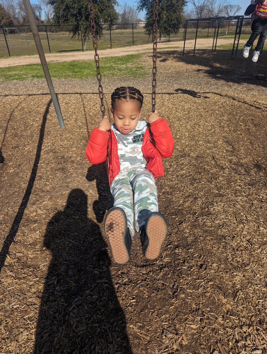 MissTabbara's tweet image. I am in just absolute excitement at how far my Pre-K students have come at swinging on the swings at recess! ☺️🎉🎊I remember they would tell me to please push them and now look at them! #proudteachermoment 🥹 #readyforkinder 👩🏽‍🏫@SheridanCFISD @CFISDPK1