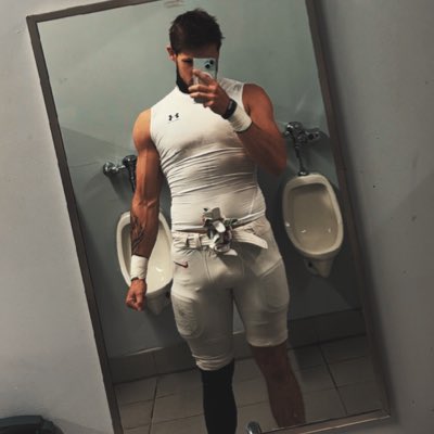 Brandon62855649's tweet photo. #NewProfilePic https://t.co/s80YmcV0xz