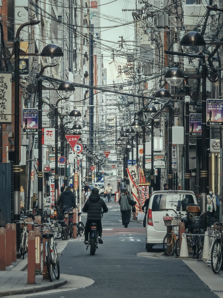 Street of Osaka
📸HONOR Magic5 Pro
.
<a href="/Honorglobal/">HONOR</a> <a href="/Snapdragon/">Snapdragon</a> 
#HONORMagicMoments #ShotOnSnapdragon