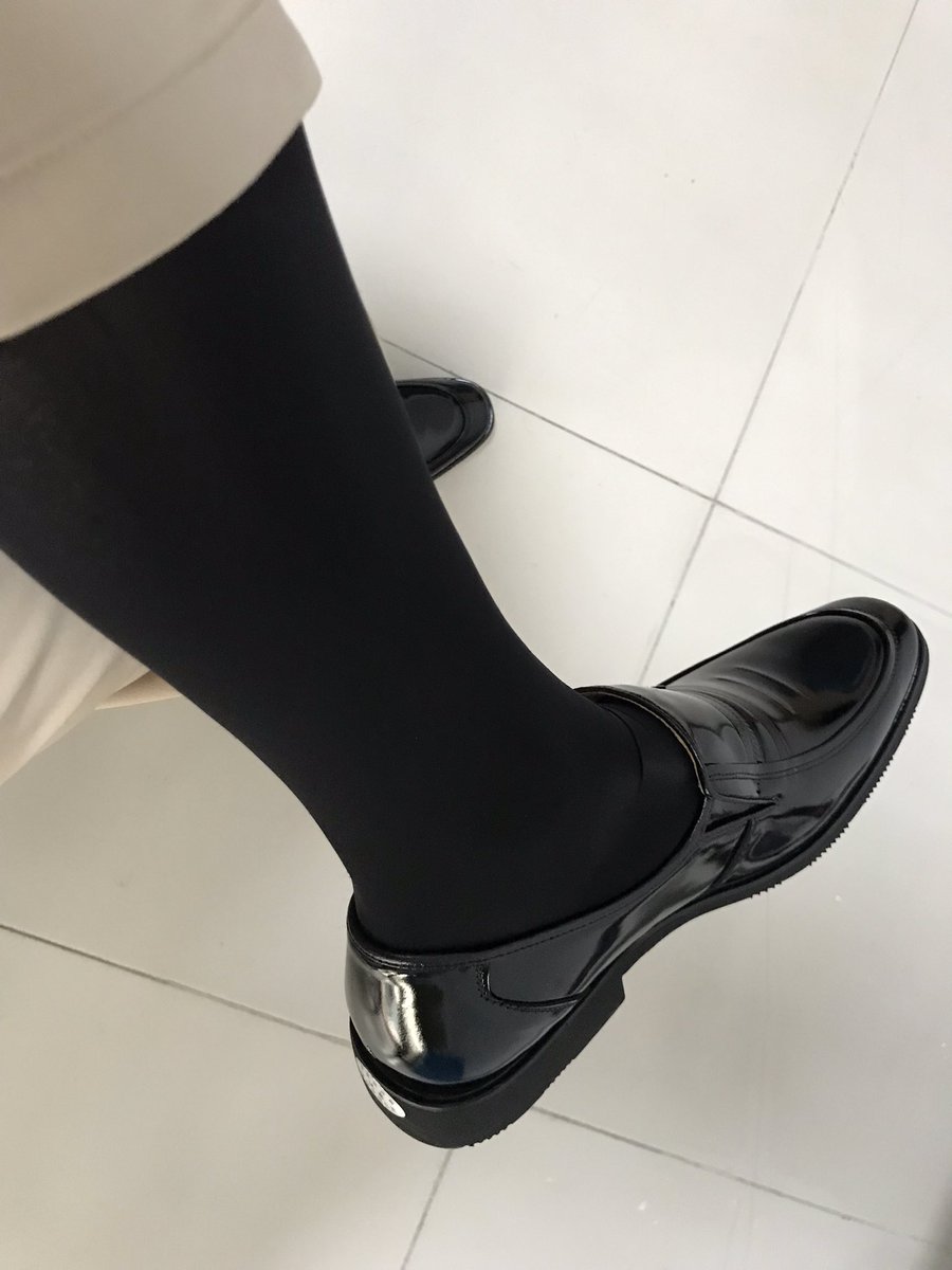 suitsolo tweet media