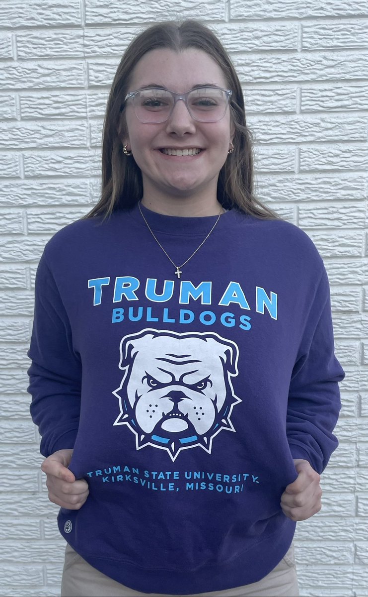 katiepilcher34's tweet photo. Go Bulldogs💜💙 https://t.co/8fHHw3w9nD