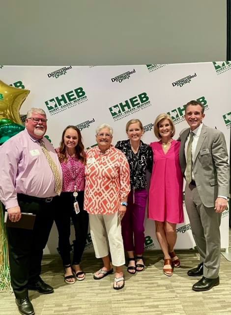 We were so happy to be able to honor our campus champions tonight at the Adopt-a-School reception! Ash Lane Methodist Church (<a href="/eulessfirstumc/">Ash Lane UMC</a>) does so much for us and we could not be more thankful! <a href="/hebisd/">HEB ISD</a> <a href="/K_HarrisLWE/">Kristin Harris</a>