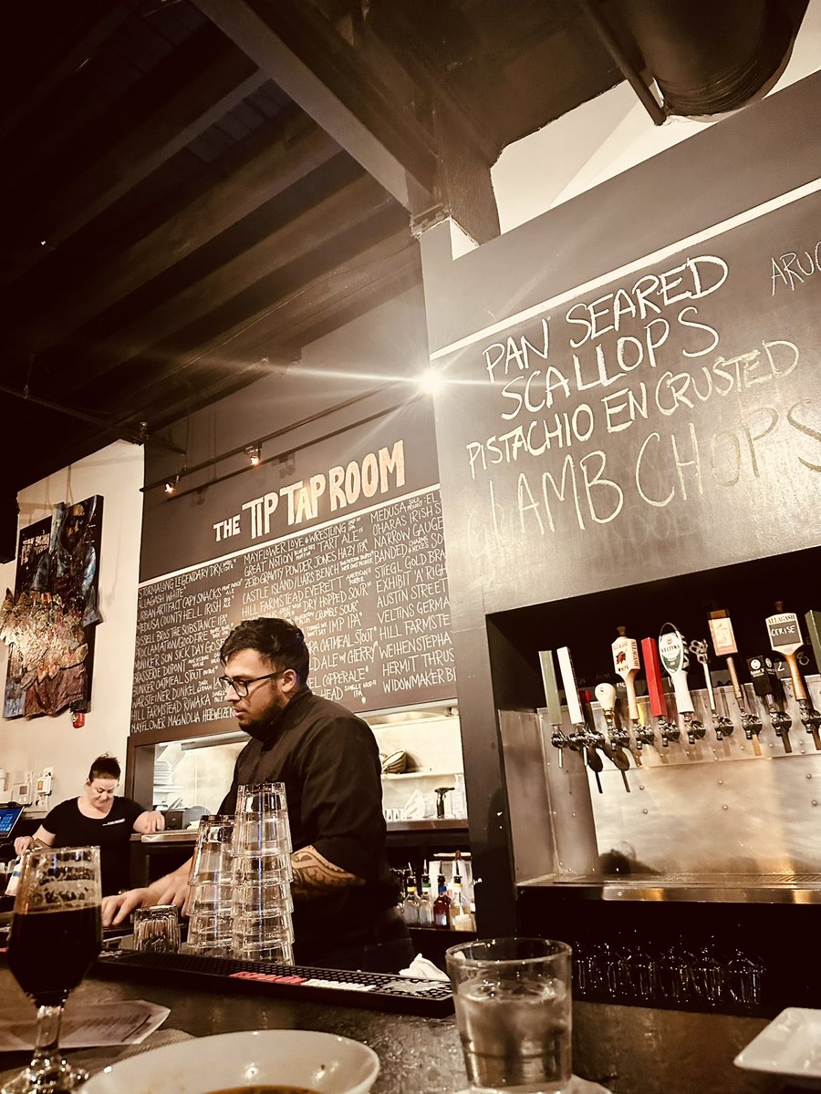 RobJDay© tweet media