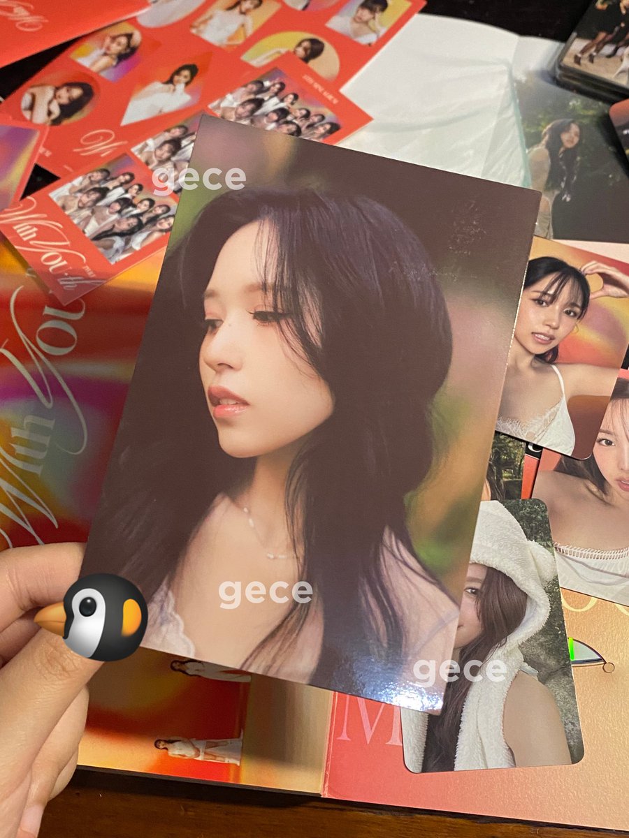 GC7535's tweet photo. My first 'TWICE SIGNED' things and I got Mina 😭🫶🏻✨

#MINA #TWICE https://t.co/QdyWFOGfpz