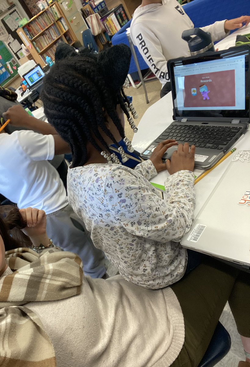 Mrs. Cos tweet media