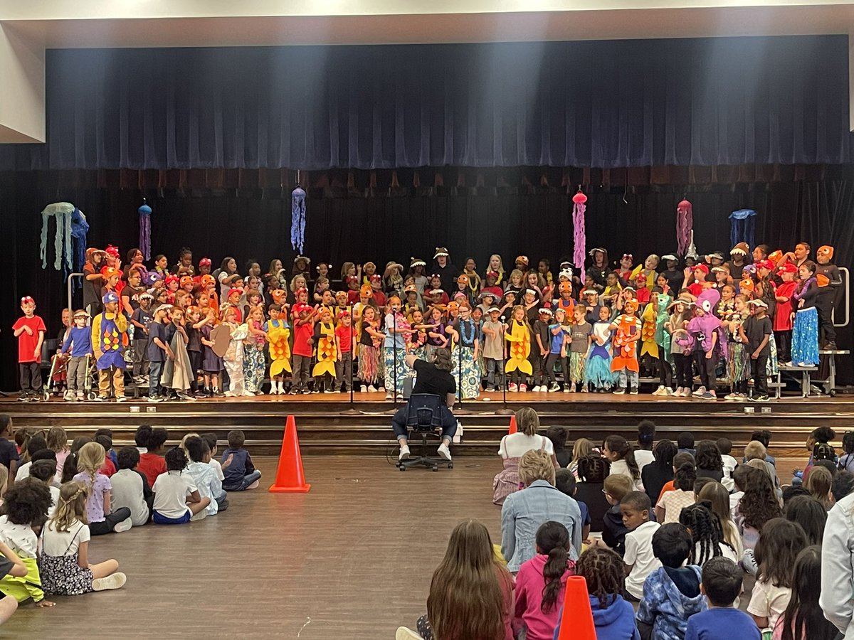 2nd grade’s Go Fish performance led by @Musical_MrsG was amazing!