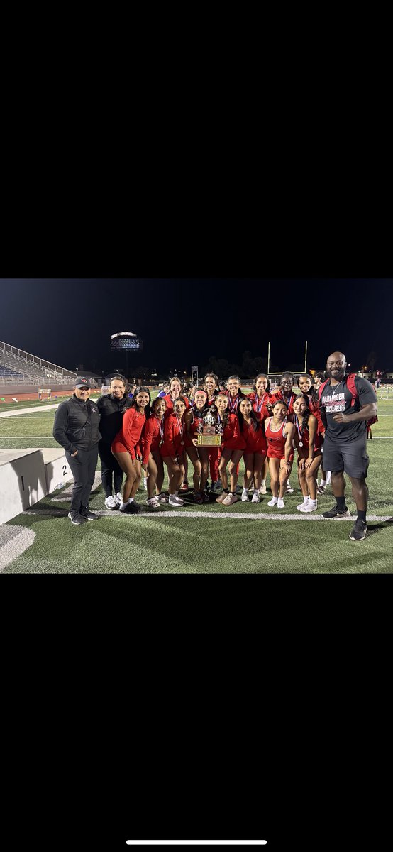 hw_fitking's tweet image. 32-6A boys and girls District Champions. Area next week Wednesday and Thursday at Boggus Stadium @HCISD_Athletics @mannyg3247 @CoachRobDavies #CSND