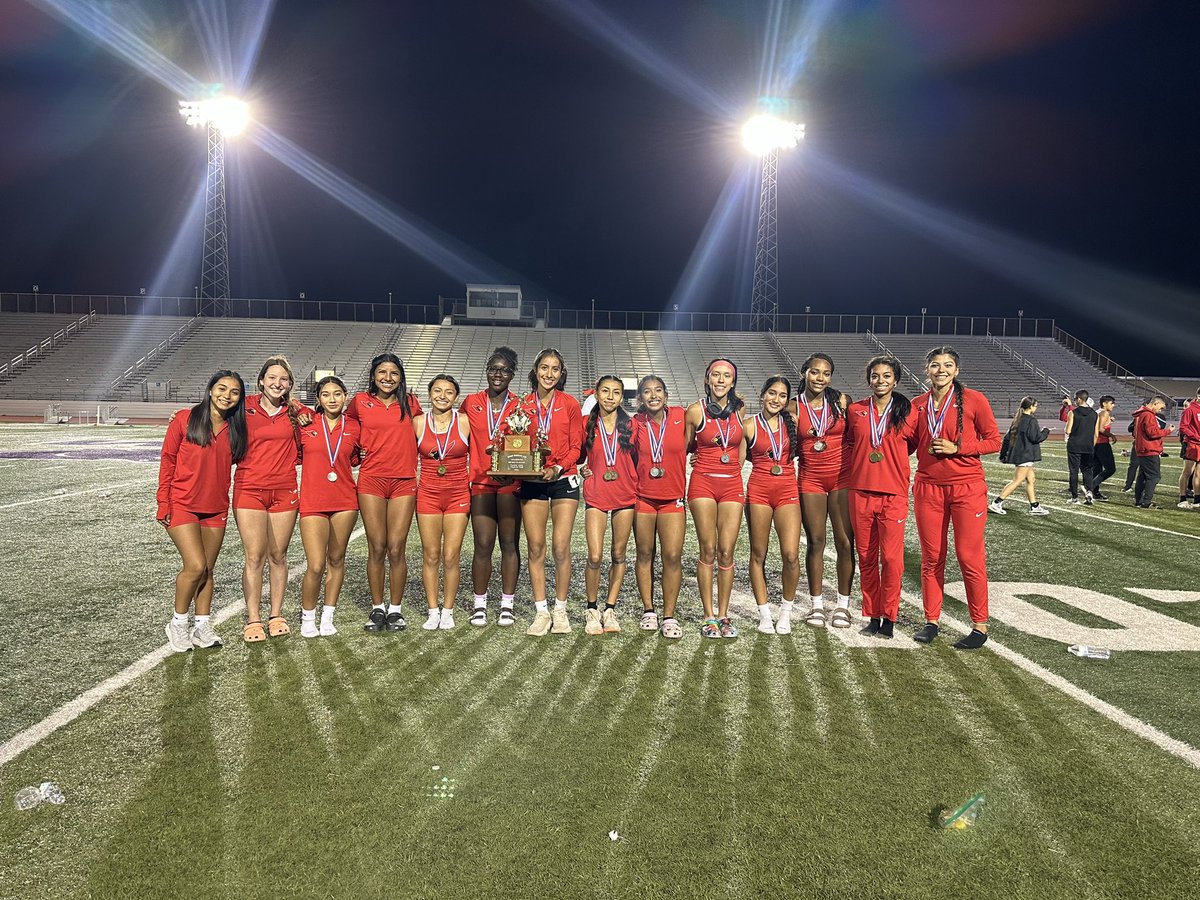 hw_fitking's tweet image. 32-6A boys and girls District Champions. Area next week Wednesday and Thursday at Boggus Stadium @HCISD_Athletics @mannyg3247 @CoachRobDavies #CSND
