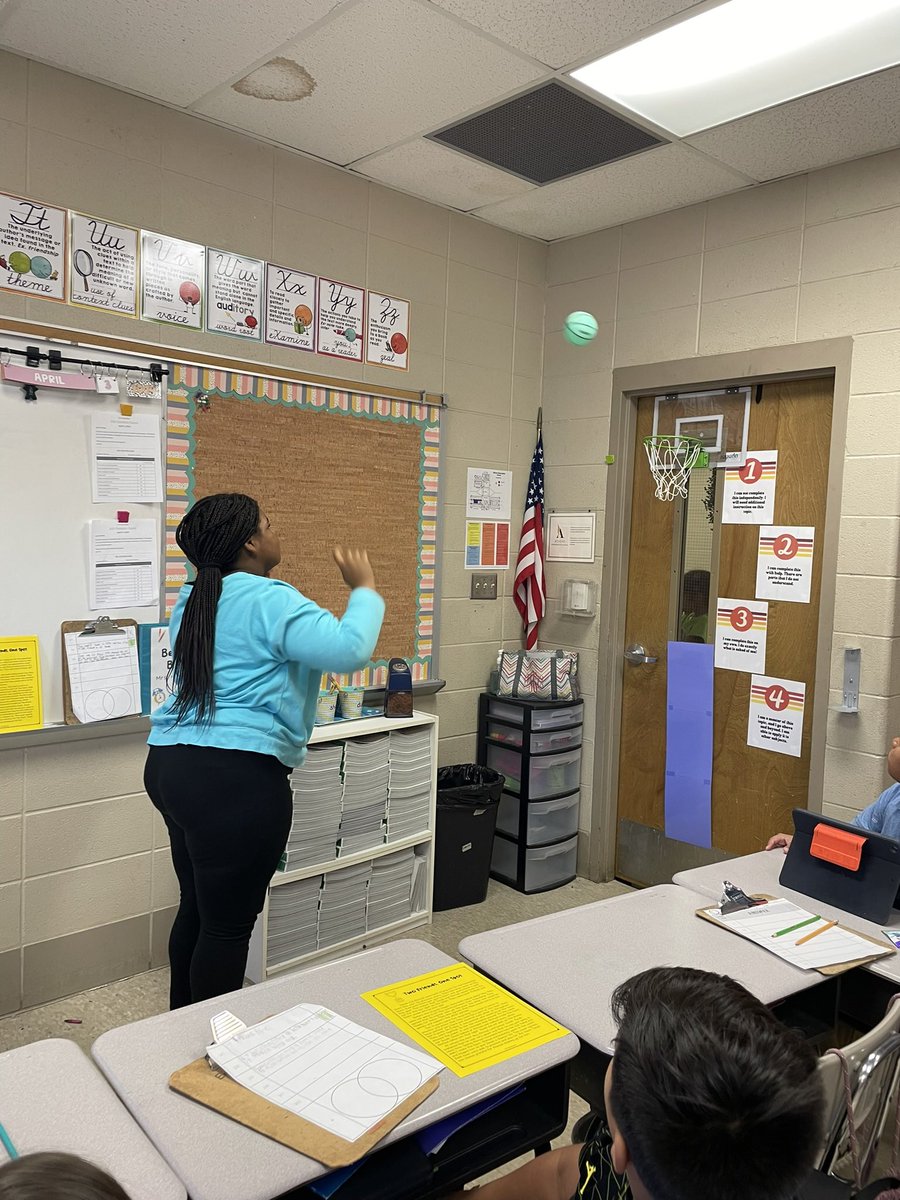 Leopard_grade1's tweet image. Instead of March Madness, we have ACAP Madness in Mrs. Harris’ ELA Classes. The engagement and the quality of the students’ work were amazing to see! #oneAthens #ACAP 🏀🏀🏀 @AthensALSchools @AthensAIS