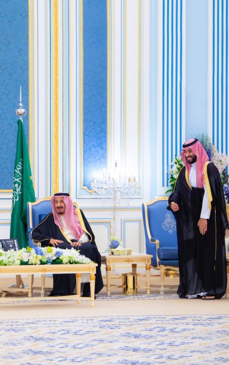 يادار لاهنت ولاهان راعيك ولاهان شعب كرموا راية الدين
حب وكرامة دارنا اليوم نحميك نروي ترابك من دمانا مباهين

حنا لآل سعود دروع لاراضيك وحنا الا صاح المنادي ملبين
حنا لآبو فهد  دروع لاراضيك وحنا الا صاح المنادي ملبين

 #تخفيض_المخالفات_المرورية