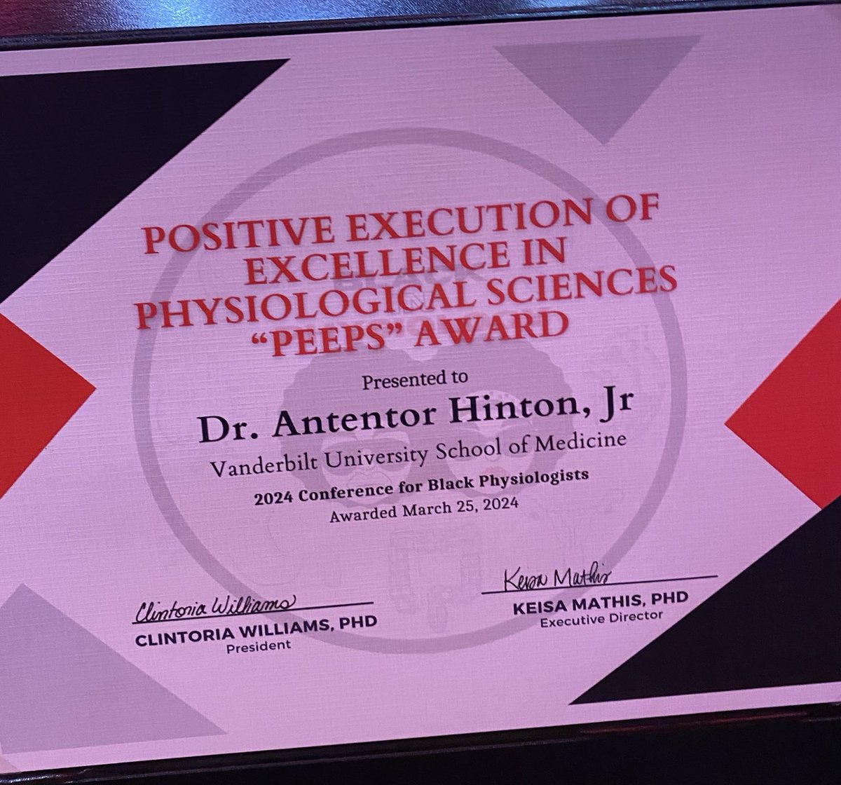 Congratulations ⁦@phdgprotein86⁩ for winning the ⁦@BlackInPhysio⁩ POSITIVE EXECUTION OF EXCELLENCE IN PHYSIOLOGICAL SCIENCES 'PEEPS' AWARD ⁦@APSPhysiology⁩ #APS2024