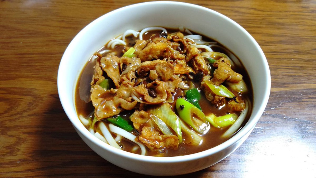 Free__Chef's tweet photo. ゴーゴーカレーを使って
メインコーチ長谷川が調理してみました！
スキルコーチであるKYONOSUKEとも
繋がりが深いゴーゴーカレーさん
凄く美味しかったです🦍🍛

#ゴーゴーカレー
#フリーシェフ
#FreeChef https://t.co/xjEzr7yNxQ