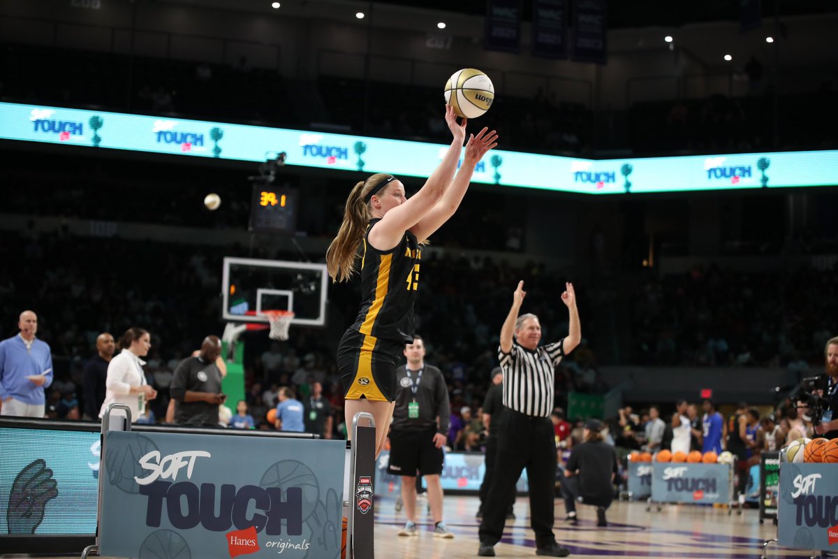 MizzouWBB's tweet photo. Tiger finale 🐯

@hayfrank43 finishes second in the @StateFarm 3-Point Shootout 🎯 https://t.co/LbwFllcvxa