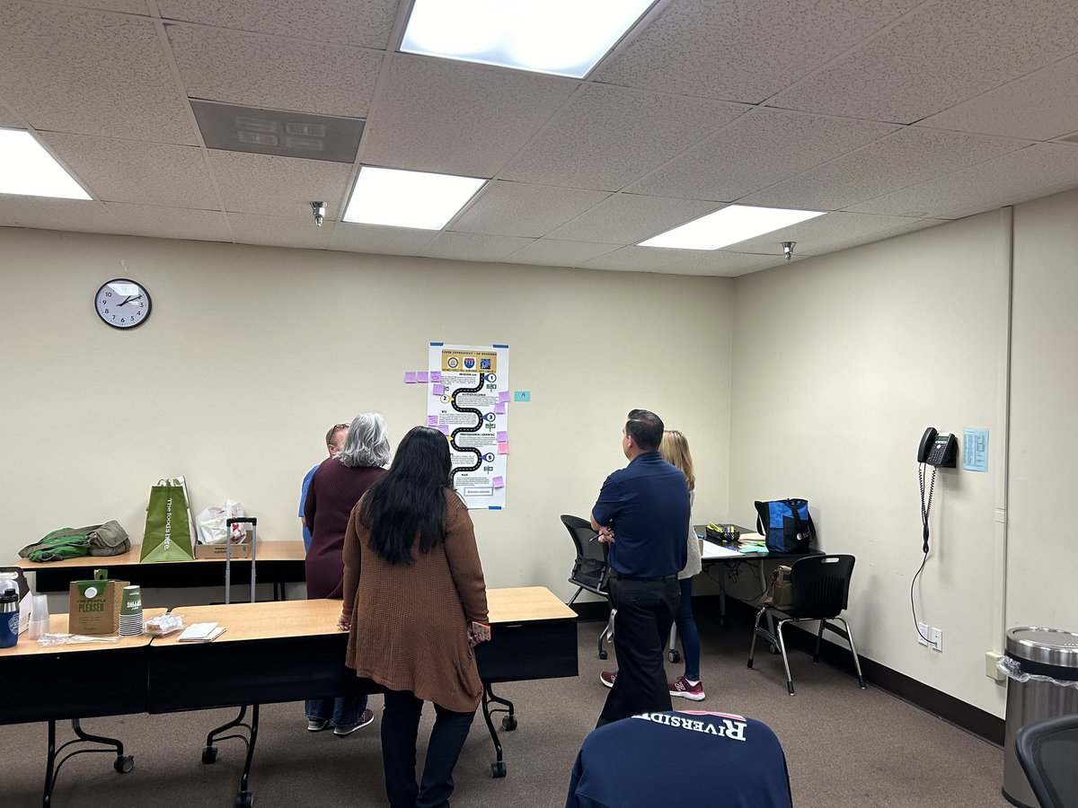 Dr. E. Mooney tweet media