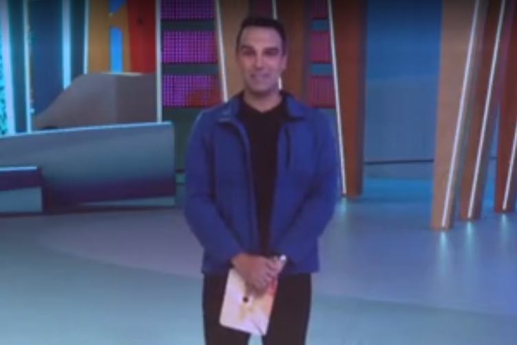 areavip's tweet photo. BBB24: Confira o discurso de eliminação de Tadeu para Bin Laden
LEIA 👉https://t.co/RZcOEaYh3K
.
Tadeu emocionou com seu discurso. Confira!
#BBBAEliminação #BBB20 #BeatrizDoBrás #Calabreso #Davi #DaviEGiovanna #DESTAQUE #GiovannaAnjo #MCBinLaden #OBuda #OTadeu #Pezinho #TDAH https://t.co/4cdVSF4ARG