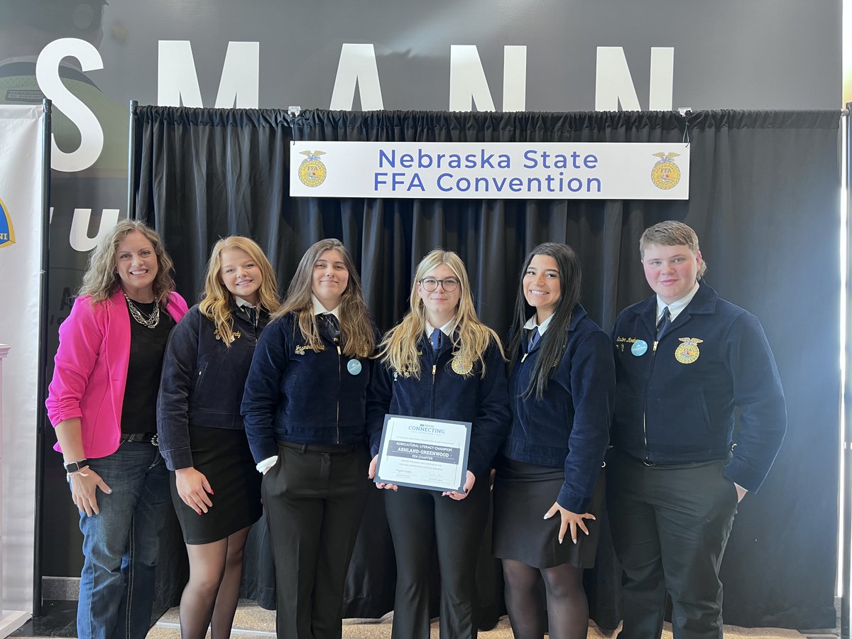GoBluejays1's tweet photo. 💙💛 Day 2 at the state FFA convention started with being recognized for our involvement with Connecting Chapters program and ended with a 5th place award in the ‘I Believe in Ag’ campaign! State-qualifying competitions today included welding, ag sales &amp; vet science teams. #agffa https://t.co/lpDjmSsg2c