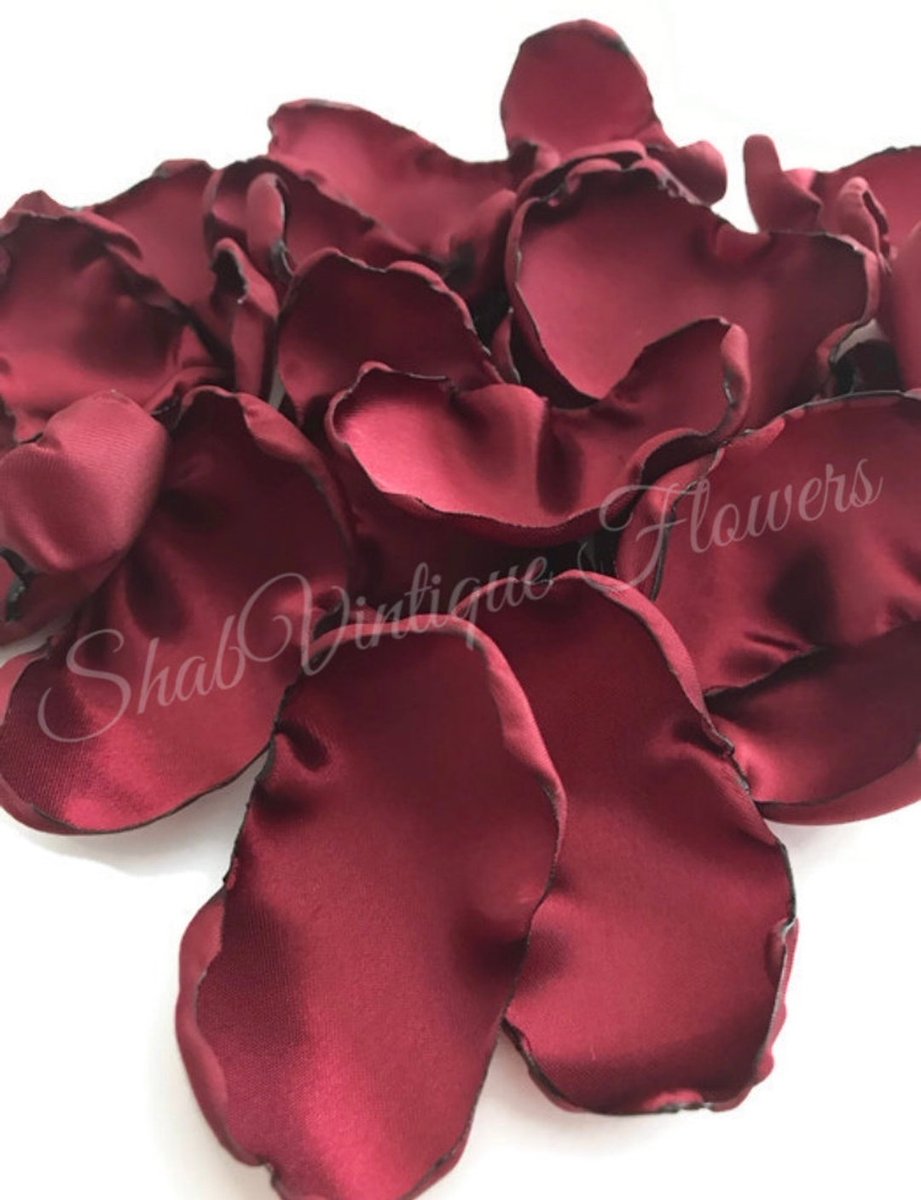 Wine flower petals, maroon flower girl petals, wedding aisle decor, custom table runner decor by ShabVintiqueFlowers dlvr.it/T55FlF #bridetobe #weddingcolors #bridal #microwedding #weddingcolorpallette