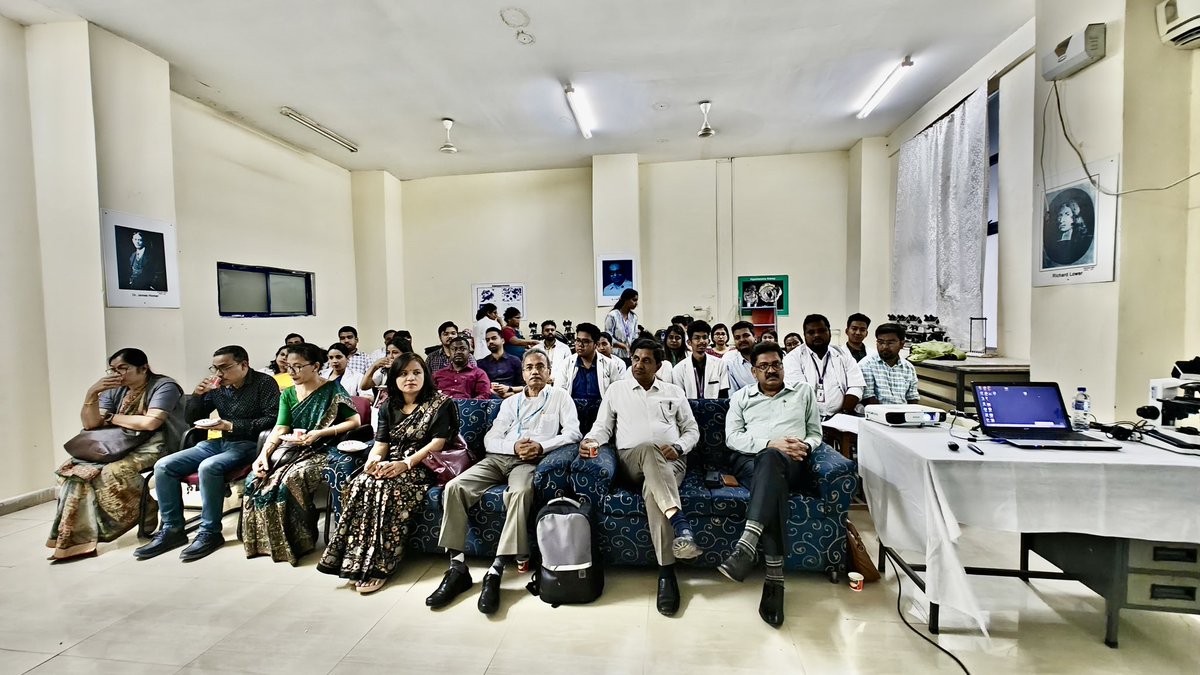 JmchPathol57684's tweet photo. Guest lecture series on CNS tumours and recent update &amp; Approach to small round cell tumour by Prof Tejas S Chokshi and  Prof Sanjay Kumar exploring the intricate pathology https://t.co/crR9upGEbl