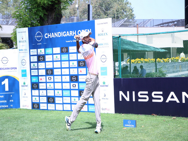 ani_digital's tweet photo. Chandigarh Open 2024: Angad Cheema moves into joint lead along with Yashas Chandra, Italy's Michele Ortolani
Read @ANI Story | https://t.co/O5sZPMiawQ
#ChandigarhOpen #ChandigarhOpen2024 #PGTI #AngadCheema #Golf https://t.co/KekWiLcUHP