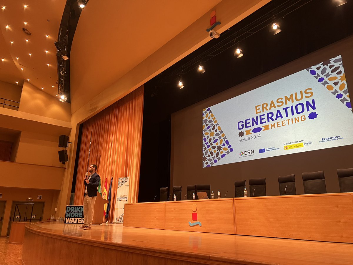 ESN_Int's tweet photo. @GiannidisKostis greets the participants and kicks off the day with some inspiring words: "Mobility should not be a privilege, it should be a basic right". https://t.co/2nWx17iqUB