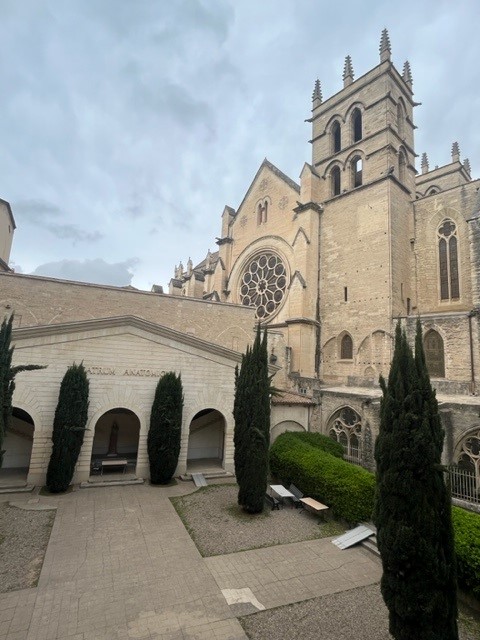 Mireionetas's tweet image. Vam passar la Setmana Santa esquiant als Alps per primer cop a la nostra vida (i visitant Montpellier i menjant huitres a Leucates a la tornada) @Chamrousse_ski #Montpellier #PortLeucate
mireionetabitacores.blogspot.com/search/label/E…