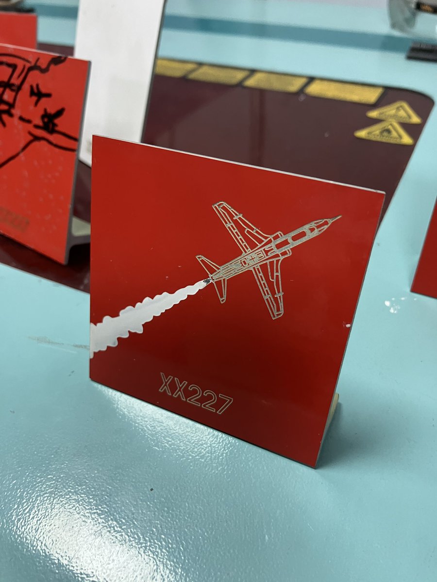 Aerotiques's tweet image. Seems appropriate for #wingfriday that, in their 60th anniversary year, our next @rafredarrows coffee table is underway.  It’s from the longest serving #BAeHawk XX227.  There’ll be some tailplane feature pieces along with more tags and desk stands too… aerotiques.co.uk/product-page/r…