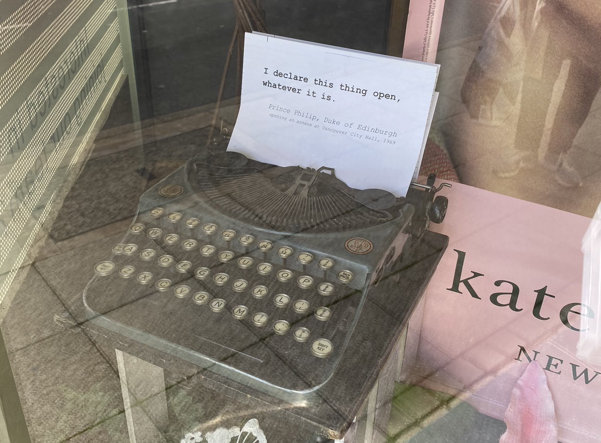 Greys Opticians tweet media