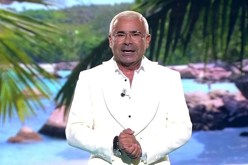 Encuestando's tweet photo. 📊 ¿Quién es, en tu opinión, MEJOR PRESENTADOR de televisión?

🔄 PABLO MOTOS
❤️ JORGE JAVIER VÁZQUEZ https://t.co/OCrEV0I0r0