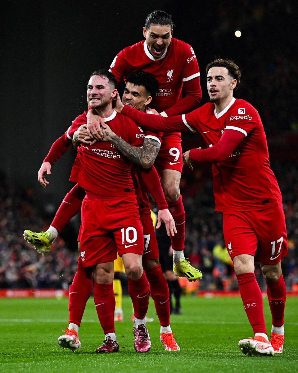 𝗧𝗛𝗔𝗧 Alexis Mac Allister goal 😤

#UEL