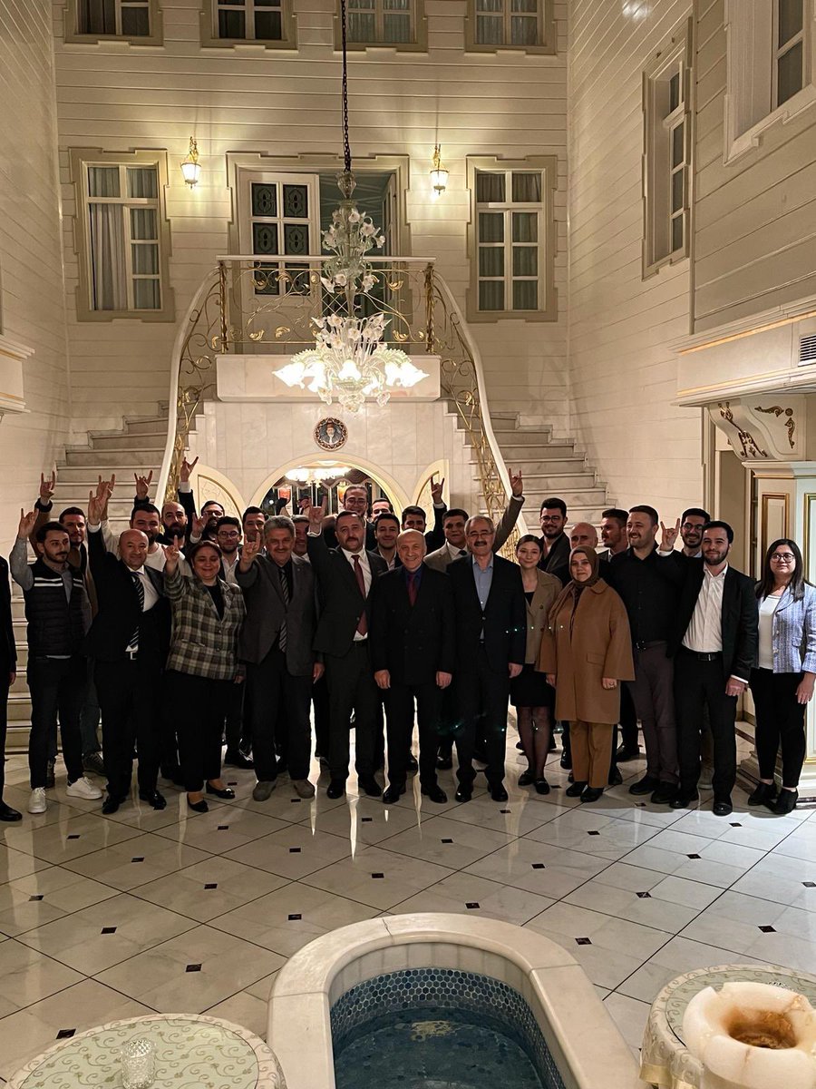 Ülkü Ocakları İstanbul İl Başkanlığı Hukuk Birimi olarak Türk Hukuk Enstitüsü İstanbul Şubesinin düzenlediği iftar programına hukukçularımız ve yargı mensuplarımızla katıldık.