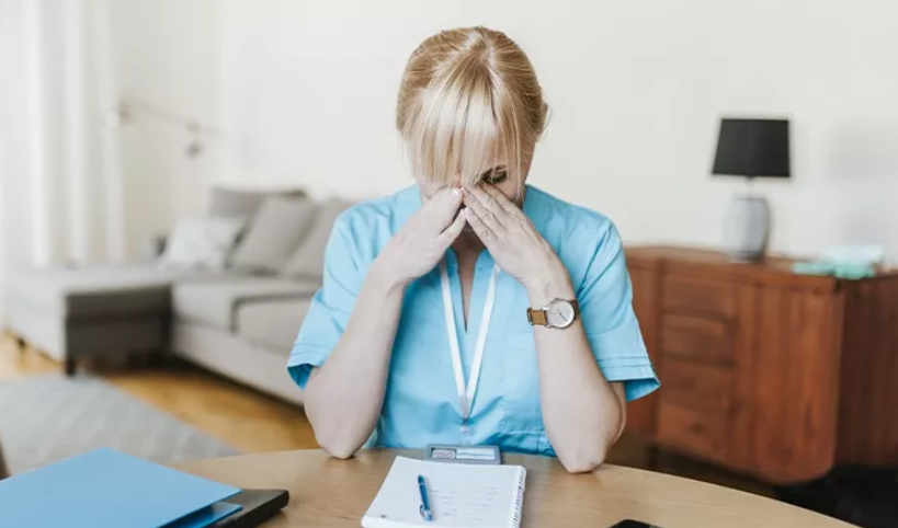 MNHmutuelle's tweet photo. 🌟Découvrez notre #Accompagnement MNH Hospi’solidaire !
Soutien concret aux adhérents face aux défis de #santé, #handicap et perte d'autonomie.
Ensemble, faisons de la #solidarité une réalité ! 💙
#MNHMag 👇
https://t.co/na7Wlszltd https://t.co/XQZmdyRP9K