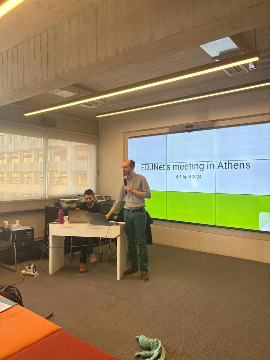 iMEdD_org's tweet image. We are very happy to host the general @EdjNet editorial meeting held for the first time in Athens, Greece!

@lorferr @BalcaniCaucaso #ddj