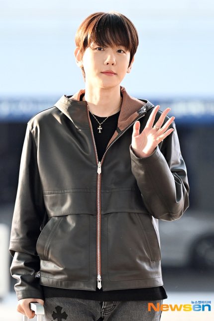 240405 #BAEKHYUN 🖤🖤 

cr dispatch, newsen