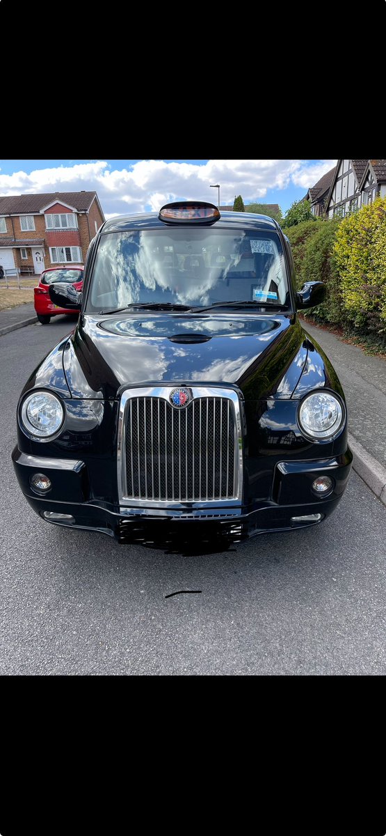 donssautos1's tweet photo. For sale 67 reg tx4 black limited edition one owner from new full service history TFL plated til end of August mileage is 225k for more information DM me https://t.co/g7K0TgIJK6