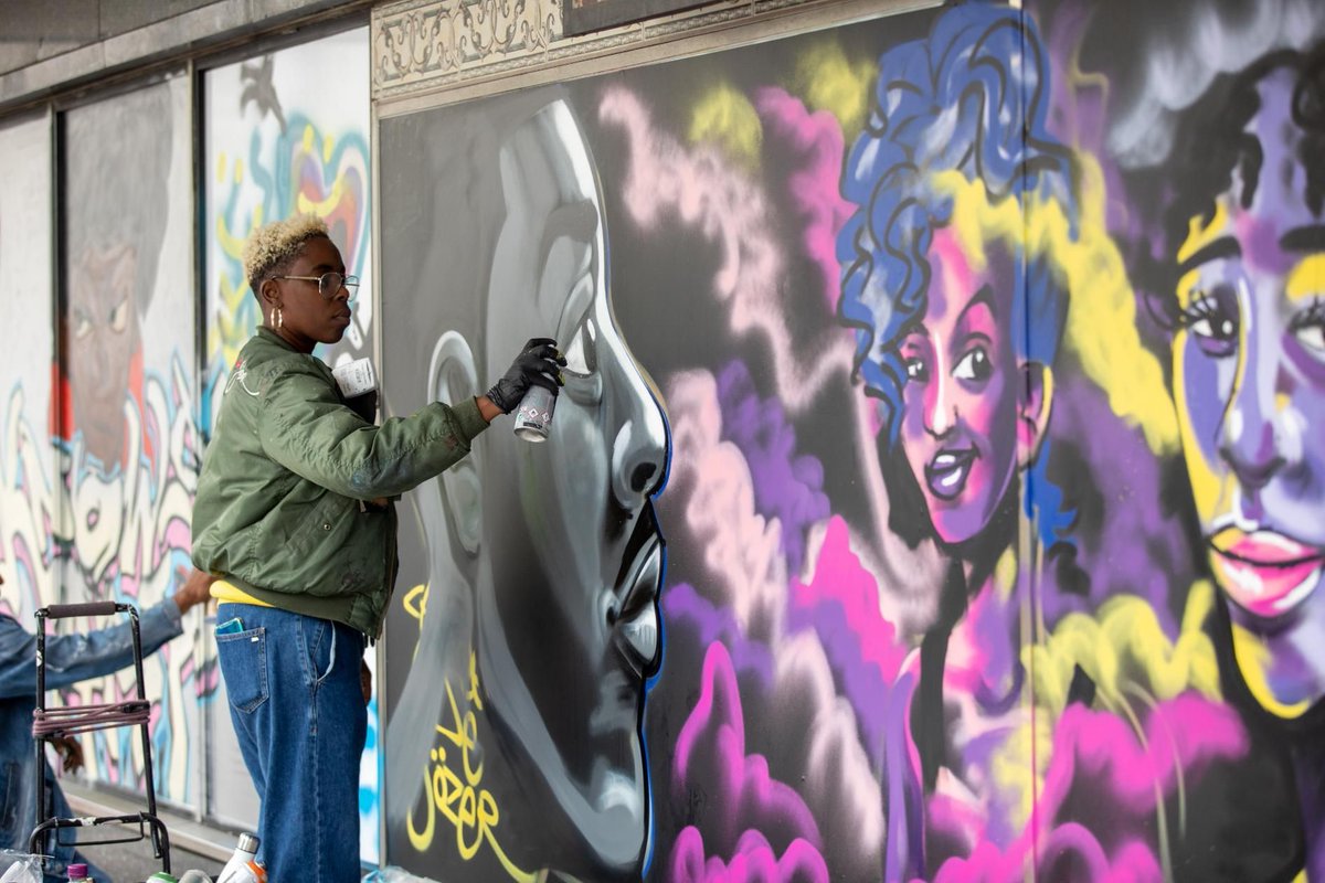 Calling all artists! We are working with @JHansardGallery, @art_asia and Southampton Mela Festival to bring some fresh artwork into the city centre. Artwork will be displayed on the East Street/Queensway hoardings. Applications close 15 April. Learn more: buff.ly/3U4lDRU